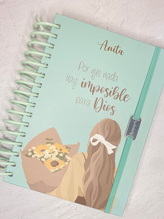 CUADERNO CON ESPIRAL PLÁSTICO - 106gramos.